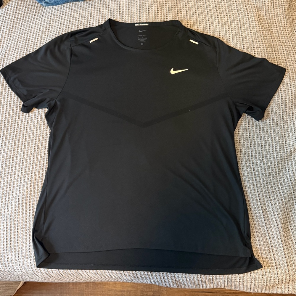 Nike Men’s Dri-FIT Short-Sleeve Running Top XL